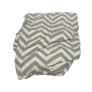 Circo 100% Cotton Crib Sheet Gray & White Chevron Fits Standard Crib Mattress